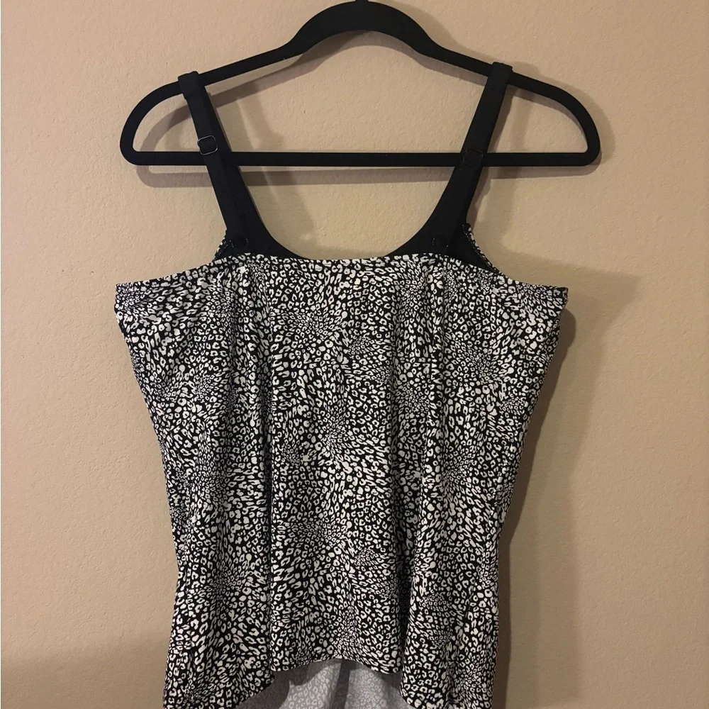 Coco Reef Printed Ultra Fit Underwire Bra-Sized Tankini Top - Picture 9 of 9